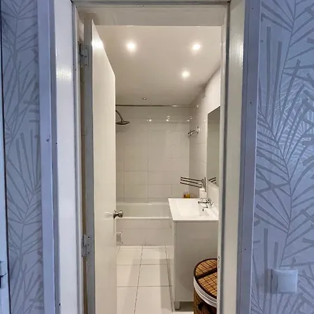 Cozy And Stylish - Just 800m From The אלבופיירה