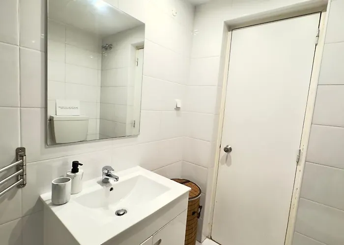 Appartement Cozy And Stylish - Just 800m From The